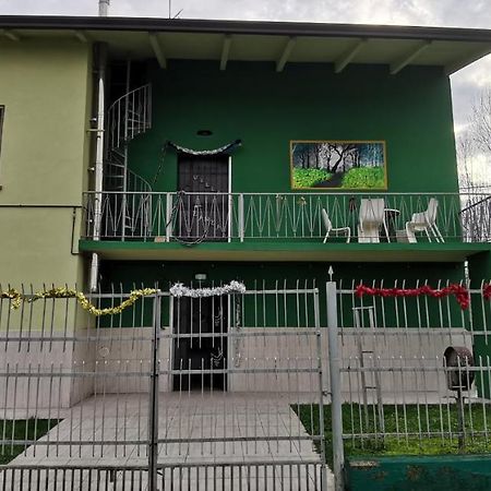 Villa Pertini Appartamento Primo Piano Nel Parco Oglio Sud Canneto sull'Oglio Exterior photo